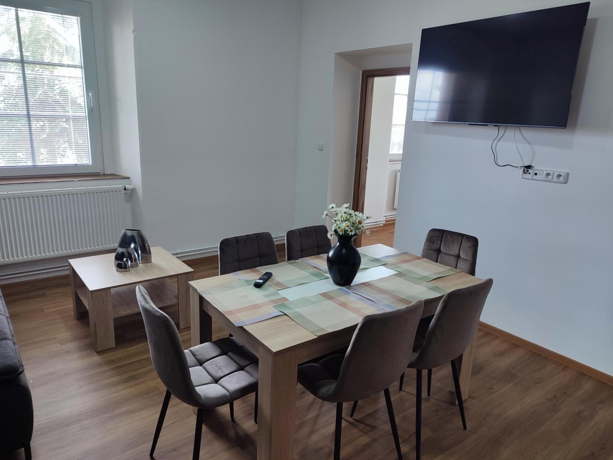 Apartamento Zamecek Cerov Jičín Exterior foto