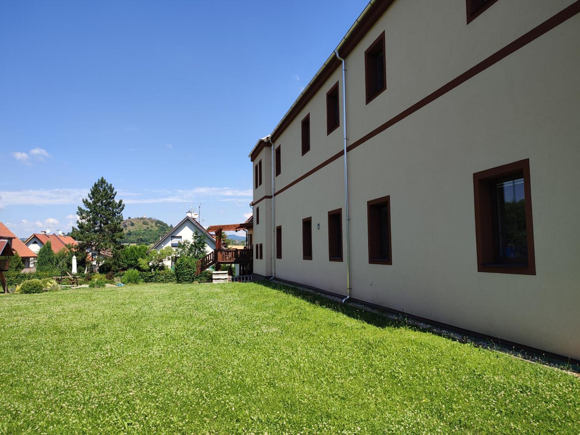 Apartamento Zamecek Cerov Jičín Exterior foto