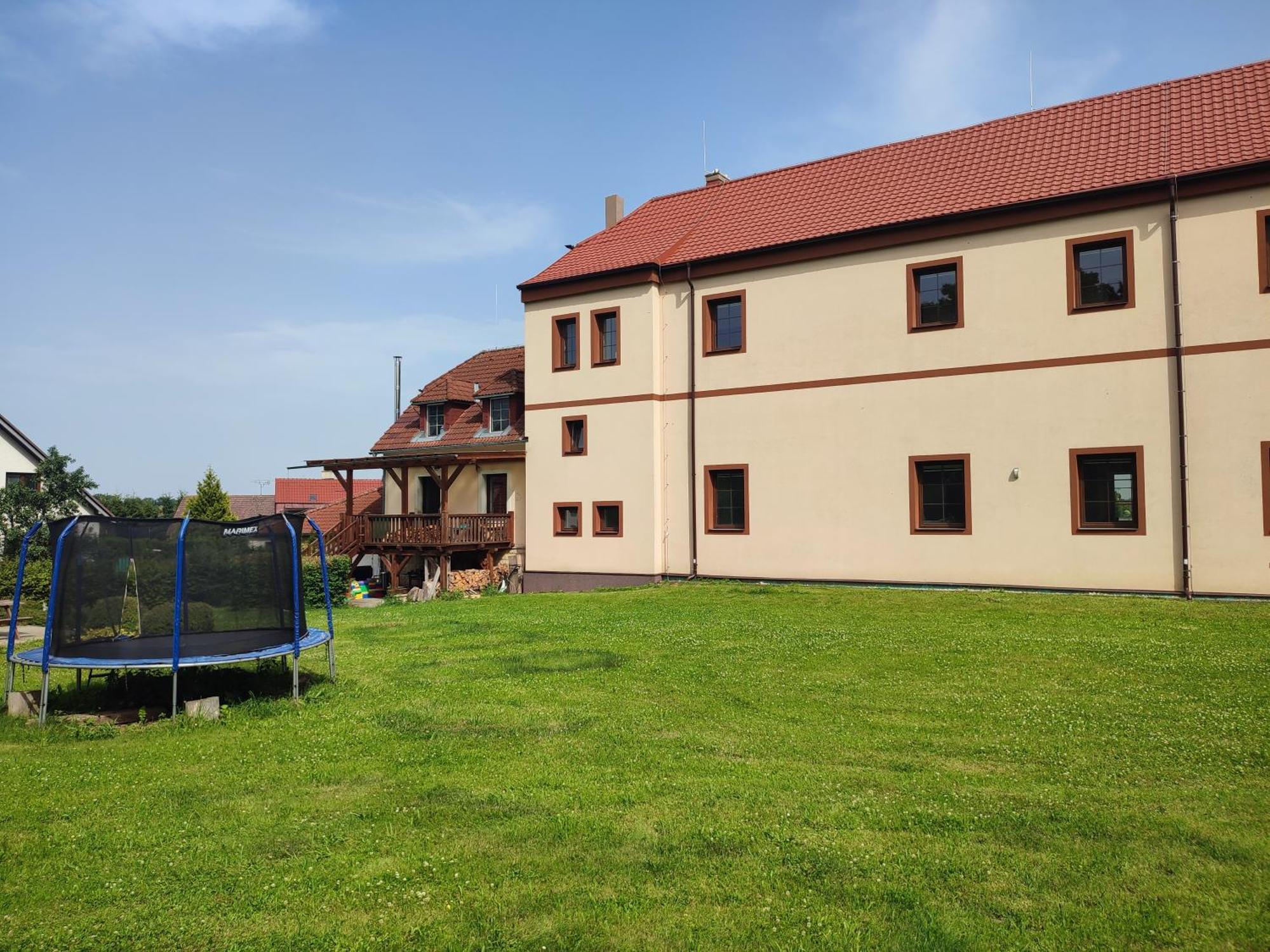 Apartamento Zamecek Cerov Jičín Exterior foto